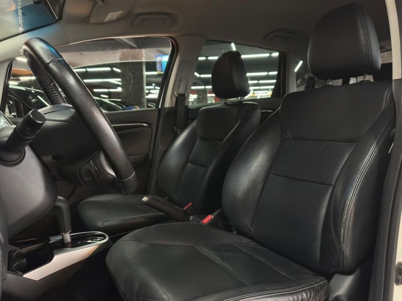 Honda FIT 1.5 EXL 16V FLEX 4P AUTOMÁTICO 2014/2015 CASTELLAN E TOMAZONI MOTORS CAXIAS DO SUL / Carros no Vale Honda FIT 1.5 EXL 16V FLEX 4P AUTOMÁTICO 2014/2015 CASTELLAN E TOMAZONI MOTORS CAXIAS DO SUL / Carros no Vale
