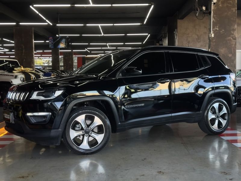 JEEP COMPASS 2.0 16V FLEX LONGITUDE AUTOMÁTICO 2017/2017 CASTELLAN E TOMAZONI MOTORS CAXIAS DO SUL / Carros no Vale JEEP COMPASS 2.0 16V FLEX LONGITUDE AUTOMÁTICO 2017/2017 CASTELLAN E TOMAZONI MOTORS CAXIAS DO SUL / Carros no Vale