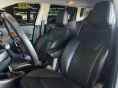 JEEP COMPASS 2.0 16V FLEX LONGITUDE AUTOMÁTICO 2017/2017 CASTELLAN E TOMAZONI MOTORS CAXIAS DO SUL / Carros no Vale