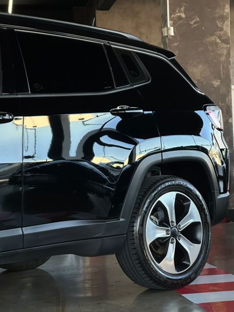 JEEP COMPASS 2.0 16V FLEX LONGITUDE AUTOMÁTICO 2017/2017 CASTELLAN E TOMAZONI MOTORS CAXIAS DO SUL / Carros no Vale JEEP COMPASS 2.0 16V FLEX LONGITUDE AUTOMÁTICO 2017/2017 CASTELLAN E TOMAZONI MOTORS CAXIAS DO SUL / Carros no Vale