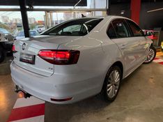 Volkswagen JETTA 1.4 16V TSI COMFORTLINE GASOLINA 4P TIPTRONIC 2017/2017 CASTELLAN E TOMAZONI MOTORS CAXIAS DO SUL / Carros no Vale