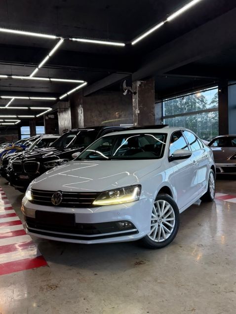 Volkswagen JETTA 1.4 16V TSI COMFORTLINE GASOLINA 4P TIPTRONIC 2017/2017 CASTELLAN E TOMAZONI MOTORS CAXIAS DO SUL / Carros no Vale Volkswagen JETTA 1.4 16V TSI COMFORTLINE GASOLINA 4P TIPTRONIC 2017/2017 CASTELLAN E TOMAZONI MOTORS CAXIAS DO SUL / Carros no Vale