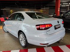 Volkswagen JETTA 1.4 16V TSI COMFORTLINE GASOLINA 4P TIPTRONIC 2017/2017 CASTELLAN E TOMAZONI MOTORS CAXIAS DO SUL / Carros no Vale