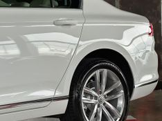 Volkswagen PASSAT 2.0 16V TSI BLUEMOTION GASOLINA HIGHLINE 4P DSG 2019/2019 CASTELLAN E TOMAZONI MOTORS CAXIAS DO SUL / Carros no Vale