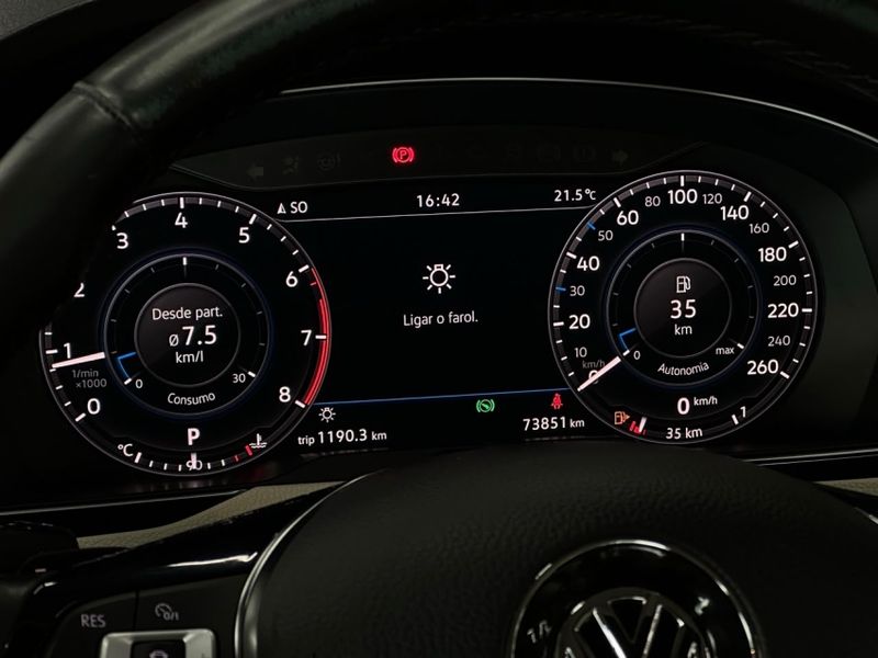 Volkswagen PASSAT 2.0 16V TSI BLUEMOTION GASOLINA HIGHLINE 4P DSG 2019/2019 CASTELLAN E TOMAZONI MOTORS CAXIAS DO SUL / Carros no Vale Volkswagen PASSAT 2.0 16V TSI BLUEMOTION GASOLINA HIGHLINE 4P DSG 2019/2019 CASTELLAN E TOMAZONI MOTORS CAXIAS DO SUL / Carros no Vale