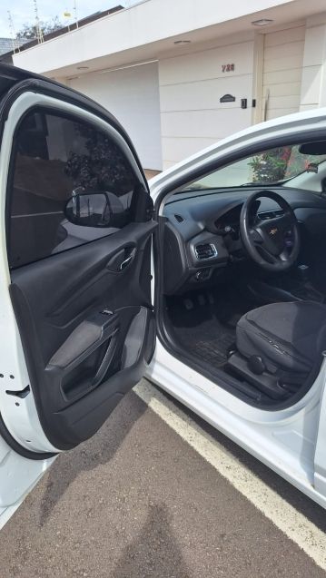 Chevrolet ONIX 1.0 MPFI LT 8V FLEX 4P MANUAL 2013/2013 CAMINHÕES & CAMIONETAS PASSO FUNDO / Carros no Vale