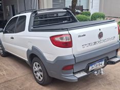 Fiat STRADA 1.6 MPI TREKKING CD 16V FLEX 3P MANUAL 2015/2016 CAMINHÕES & CAMIONETAS PASSO FUNDO / Carros no Vale