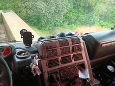 Iveco Stralis 440 STRALIS 600-S44T TB 6×2 EUROT + RANDON 2004 2012/2013 CAMINHÕES & CAMIONETAS PASSO FUNDO / Carros no Vale