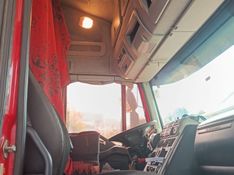 Iveco Stralis 440 STRALIS 600-S44T TB 6×2 EUROT + RANDON 2004 2012/2013 CAMINHÕES & CAMIONETAS PASSO FUNDO / Carros no Vale