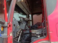 Iveco Stralis 440 STRALIS 600-S44T TB 6×2 EUROT + RANDON 2004 2012/2013 CAMINHÕES & CAMIONETAS PASSO FUNDO / Carros no Vale