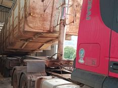 Iveco Stralis 440 STRALIS 600-S44T TB 6×2 EUROT + RANDON 2004 2012/2013 CAMINHÕES & CAMIONETAS PASSO FUNDO / Carros no Vale