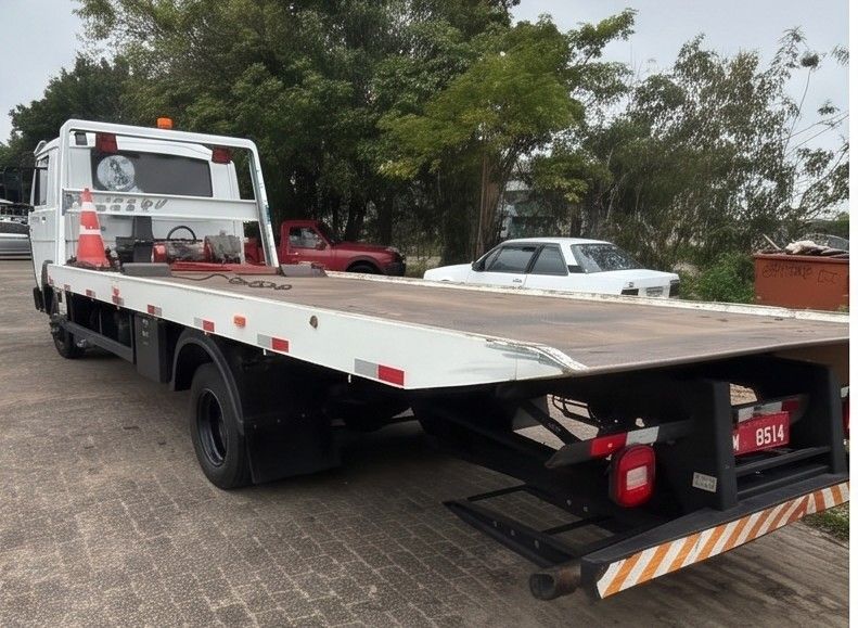 Volkswagen 8150 VW 8-150 E Delivery Plataforma 2009/2009 CAMINHÕES & CAMIONETAS PASSO FUNDO / Carros no Vale