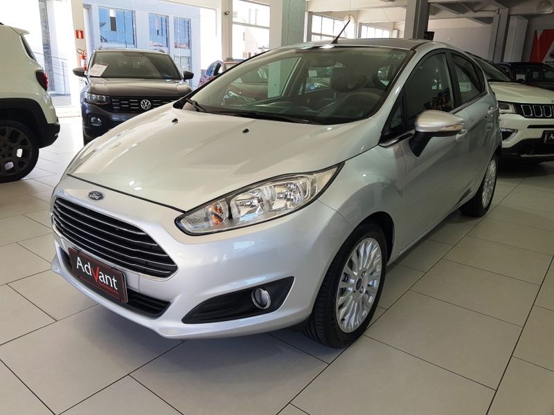 Ford FIESTA 1.6 TITANIUM HATCH 16V FLEX 4P POWERSHIFT 2017/2017 ADVANT AUTOMÓVEIS CAXIAS DO SUL / Carros no Vale