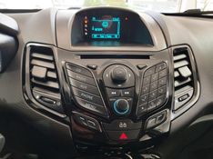 Ford FIESTA 1.6 TITANIUM HATCH 16V FLEX 4P POWERSHIFT 2017/2017 ADVANT AUTOMÓVEIS CAXIAS DO SUL / Carros no Vale