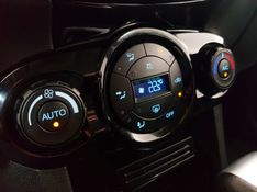 Ford FIESTA 1.6 TITANIUM HATCH 16V FLEX 4P POWERSHIFT 2017/2017 ADVANT AUTOMÓVEIS CAXIAS DO SUL / Carros no Vale