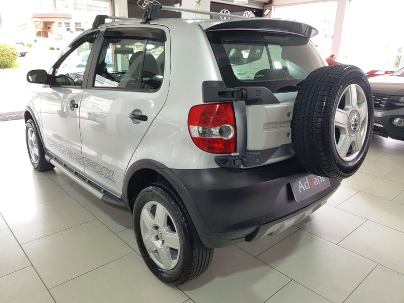 Volkswagen CROSSFOX 1.6 MI FLEX 8V 4P MANUAL 2006/2007 ADVANT AUTOMÓVEIS CAXIAS DO SUL / Carros no Vale Volkswagen CROSSFOX 1.6 MI FLEX 8V 4P MANUAL 2006/2007 ADVANT AUTOMÓVEIS CAXIAS DO SUL / Carros no Vale