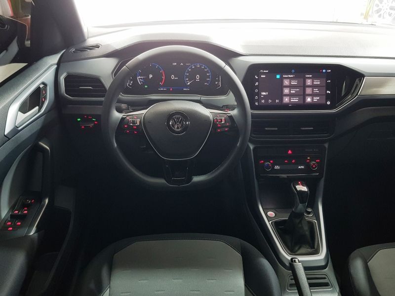 Volkswagen T-CROSS 1.0 200 TSI TOTAL FLEX COMFORTLINE AUTOMÁTICO 2020/2021 ADVANT AUTOMÓVEIS CAXIAS DO SUL / Carros no Vale