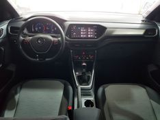 Volkswagen T-CROSS 1.0 200 TSI TOTAL FLEX COMFORTLINE AUTOMÁTICO 2020/2021 ADVANT AUTOMÓVEIS CAXIAS DO SUL / Carros no Vale