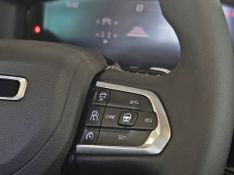 JEEP COMMANDER 2.0 HURRICANE 4 TURBO GASOLINA BLACKHAWK AT9 2025/2026 CARRO DEZ NOVO HAMBURGO / Carros no Vale