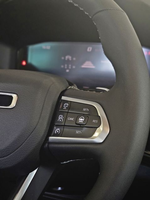 JEEP COMMANDER 2.0 HURRICANE 4 TURBO GASOLINA BLACKHAWK AT9 2025/2026 CARRO DEZ NOVO HAMBURGO / Carros no Vale JEEP COMMANDER 2.0 HURRICANE 4 TURBO GASOLINA BLACKHAWK AT9 2025/2026 CARRO DEZ NOVO HAMBURGO / Carros no Vale