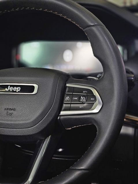 JEEP COMPASS 1.3 T270 TURBO FLEX LIMITED AT6 2021/2022 CARRO DEZ NOVO HAMBURGO / Carros no Vale JEEP COMPASS 1.3 T270 TURBO FLEX LIMITED AT6 2021/2022 CARRO DEZ NOVO HAMBURGO / Carros no Vale