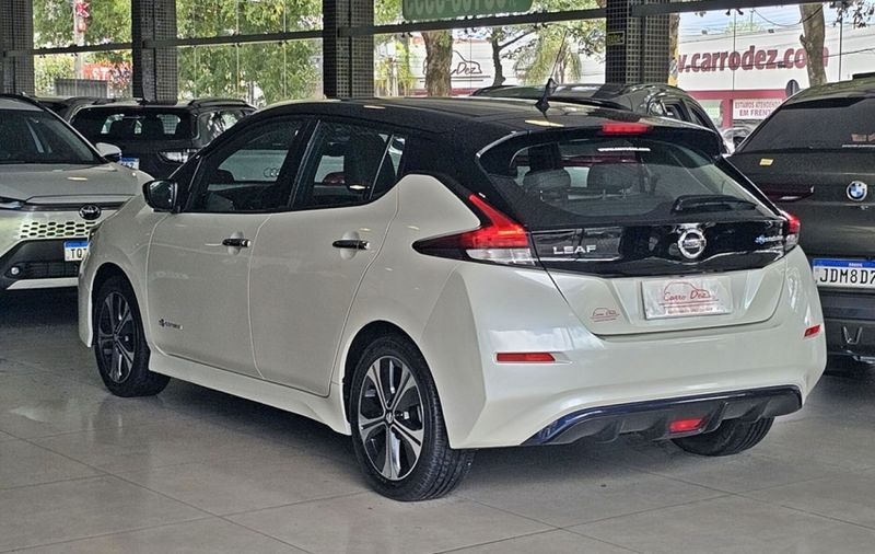 Nissan LEAF B12P 40 ELÉTRICO 2021/2022 CARRO DEZ NOVO HAMBURGO / Carros no Vale Nissan LEAF B12P 40 ELÉTRICO 2021/2022 CARRO DEZ NOVO HAMBURGO / Carros no Vale