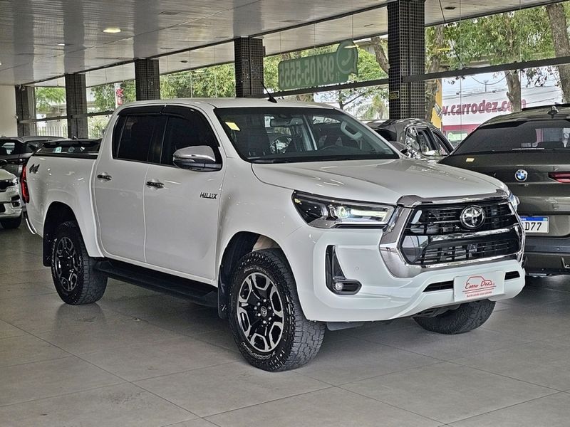 Toyota HILUX 2.8 D-4D TURBO DIESEL CD SRX LIMITED 4X4 AUTOMÁTICO 2022/2023 CARRO DEZ NOVO HAMBURGO / Carros no Vale Toyota HILUX 2.8 D-4D TURBO DIESEL CD SRX LIMITED 4X4 AUTOMÁTICO 2022/2023 CARRO DEZ NOVO HAMBURGO / Carros no Vale