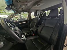 Toyota HILUX 2.8 D-4D TURBO DIESEL CD SRX LIMITED 4X4 AUTOMÁTICO 2022/2023 CARRO DEZ NOVO HAMBURGO / Carros no Vale