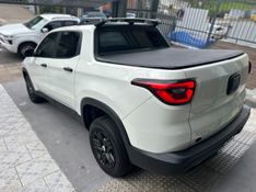 Fiat TORO 1.3 TURBO 270 FLEX ENDURANCE AT6 2021/2022 CARRO AUTOMARCAS CAXIAS DO SUL / Carros no Vale