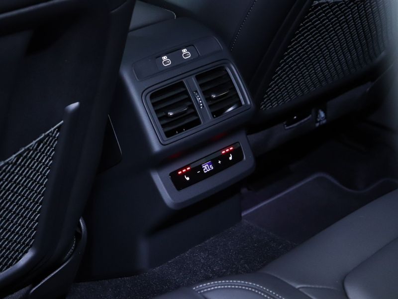 Audi SQ5 3.0 V6 TFSI GASOLINA QUATTRO S TRONIC 2025/2025 VIA BELLA VEÍCULOS ESPECIAIS CAXIAS DO SUL / Carros no Vale Audi SQ5 3.0 V6 TFSI GASOLINA QUATTRO S TRONIC 2025/2025 VIA BELLA VEÍCULOS ESPECIAIS CAXIAS DO SUL / Carros no Vale
