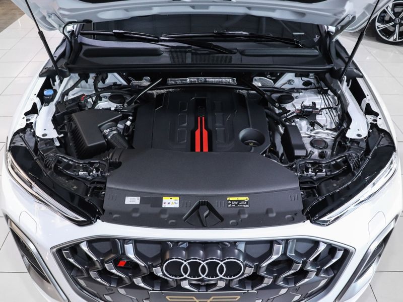 Audi SQ5 3.0 V6 TFSI GASOLINA QUATTRO S TRONIC 2025/2025 VIA BELLA VEÍCULOS ESPECIAIS CAXIAS DO SUL / Carros no Vale Audi SQ5 3.0 V6 TFSI GASOLINA QUATTRO S TRONIC 2025/2025 VIA BELLA VEÍCULOS ESPECIAIS CAXIAS DO SUL / Carros no Vale