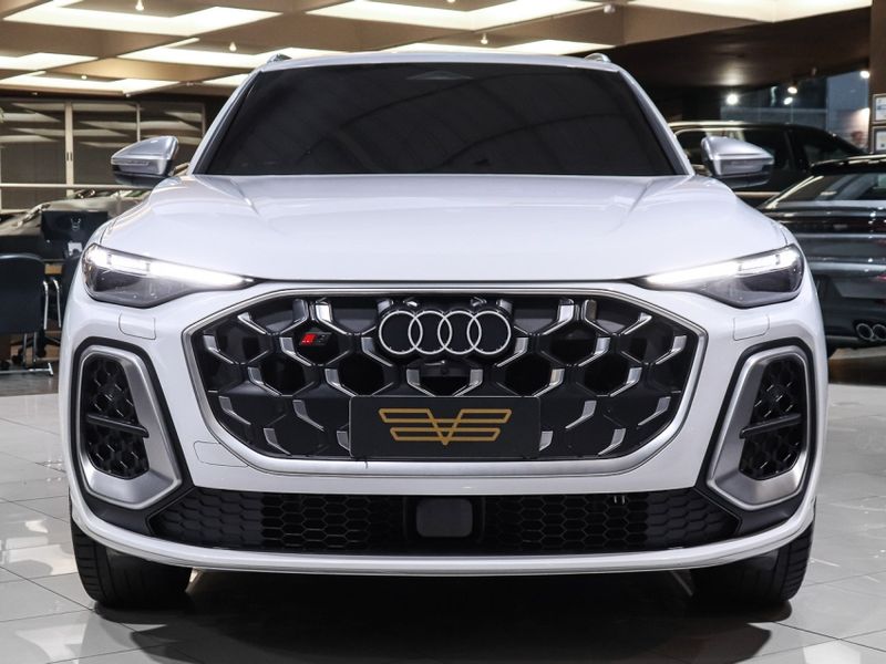 Audi SQ5 3.0 V6 TFSI GASOLINA QUATTRO S TRONIC 2025/2025 VIA BELLA VEÍCULOS ESPECIAIS CAXIAS DO SUL / Carros no Vale Audi SQ5 3.0 V6 TFSI GASOLINA QUATTRO S TRONIC 2025/2025 VIA BELLA VEÍCULOS ESPECIAIS CAXIAS DO SUL / Carros no Vale