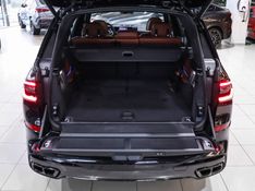 BMW X7 4.4 V8 GASOLINA M60i STEPTRONIC 2023/2024 VIA BELLA VEÍCULOS ESPECIAIS CAXIAS DO SUL / Carros no Vale