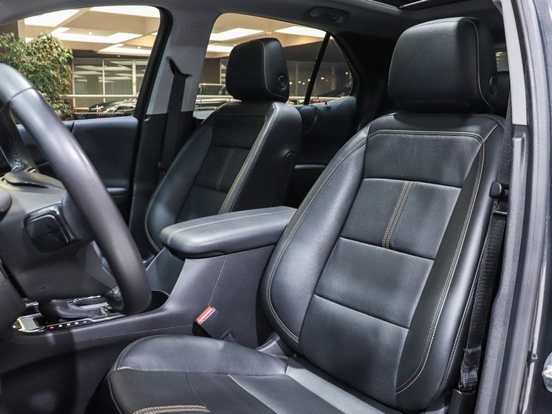 Chevrolet EQUINOX 1.5 16V TURBO GASOLINA PREMIER AWD AUTOMÁTICO 2022/2022 VIA BELLA VEÍCULOS ESPECIAIS CAXIAS DO SUL / Carros no Vale Chevrolet EQUINOX 1.5 16V TURBO GASOLINA PREMIER AWD AUTOMÁTICO 2022/2022 VIA BELLA VEÍCULOS ESPECIAIS CAXIAS DO SUL / Carros no Vale