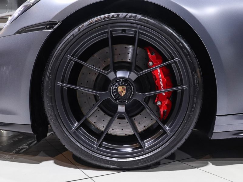 Porsche 911 3.6 24V H6 GASOLINA CARRERA GTS PDK 2025/2026 VIA BELLA VEÍCULOS ESPECIAIS CAXIAS DO SUL / Carros no Vale Porsche 911 3.6 24V H6 GASOLINA CARRERA GTS PDK 2025/2026 VIA BELLA VEÍCULOS ESPECIAIS CAXIAS DO SUL / Carros no Vale