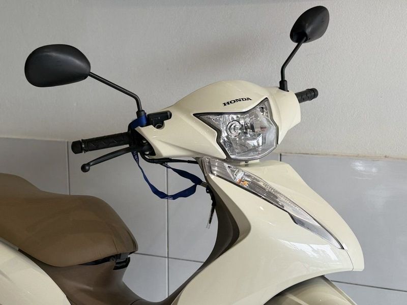Honda Motos BIZ 125 2021 SÓ MOTOS E AUTOMÓVEIS SANTA CRUZ DO SUL / Carros no Vale
