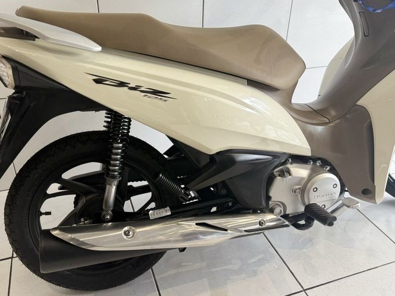 Honda Motos BIZ 125 2021 SÓ MOTOS E AUTOMÓVEIS SANTA CRUZ DO SUL / Carros no Vale