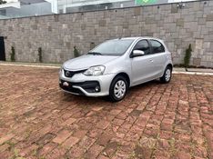 Toyota ETIOS XS 1.5 2018 GRASSI VEÍCULOS LAJEADO / Carros no Vale