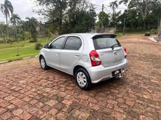 Toyota ETIOS XS 1.5 2018 GRASSI VEÍCULOS LAJEADO / Carros no Vale