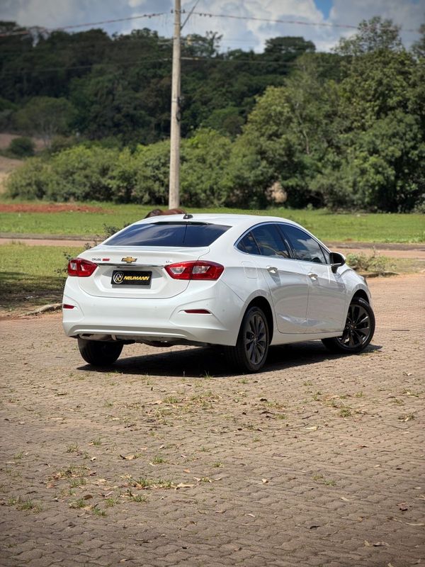 Chevrolet CRUZE SEDAN LTZ 1.4 2019 NEUMANN VEÍCULOS ARROIO DO MEIO / Carros no Vale