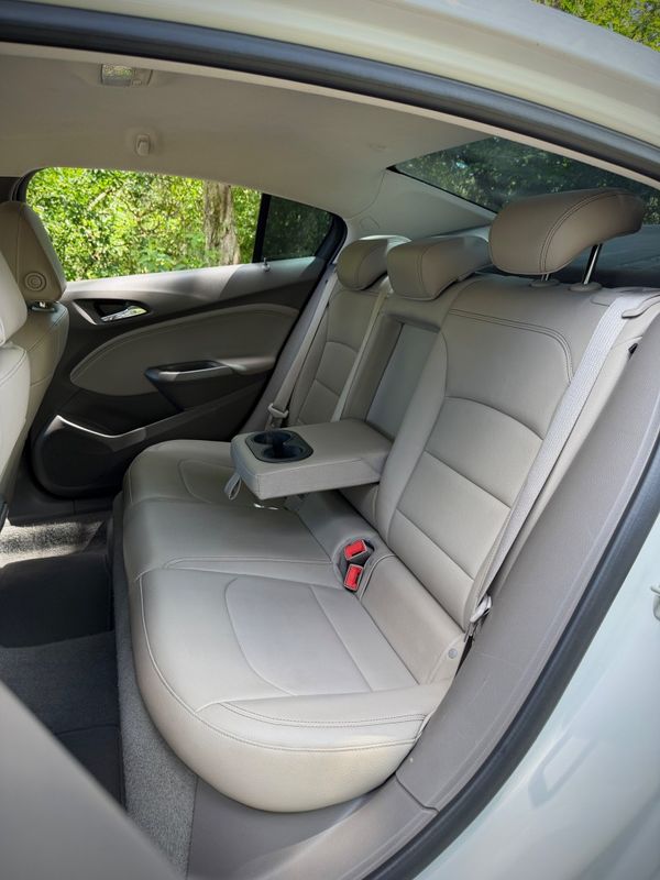 Chevrolet CRUZE SEDAN LTZ 1.4 2019 NEUMANN VEÍCULOS ARROIO DO MEIO / Carros no Vale