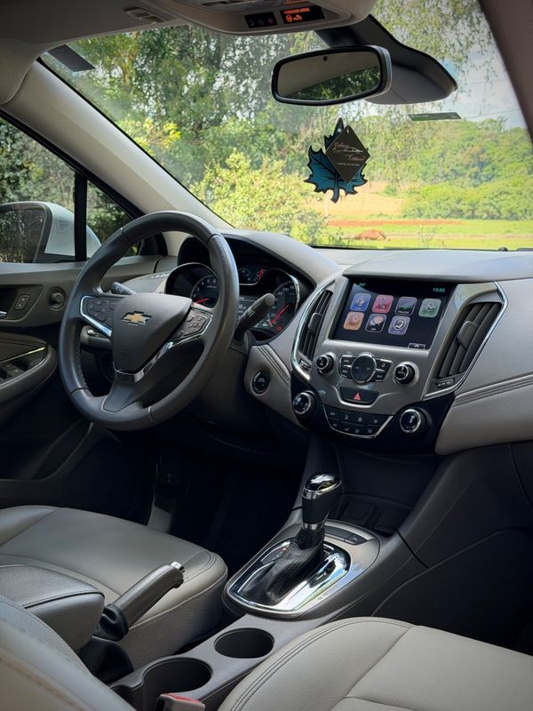 Chevrolet CRUZE SEDAN LTZ 1.4 2019 NEUMANN VEÍCULOS ARROIO DO MEIO / Carros no Vale