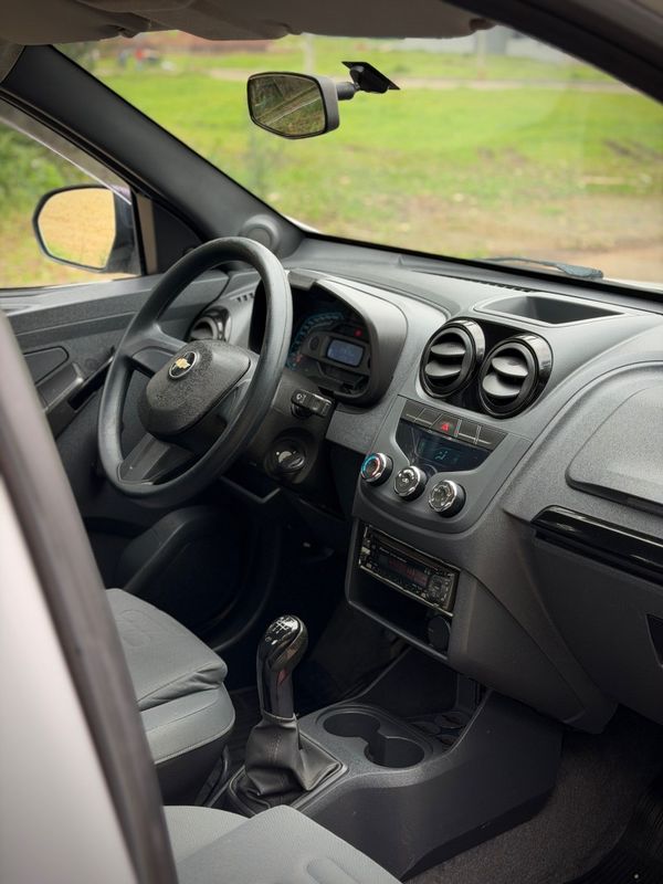 Chevrolet MONTANA LS 1.4 2012 NEUMANN VEÍCULOS ARROIO DO MEIO / Carros no Vale