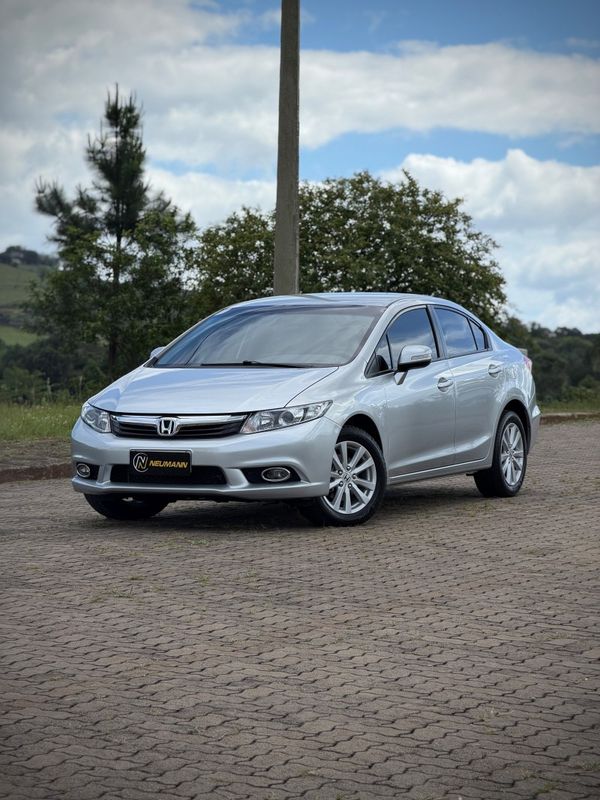 Honda CIVIC SEDAN LXR 8V 2014 NEUMANN VEÍCULOS ARROIO DO MEIO / Carros no Vale Honda CIVIC SEDAN LXR 8V 2014 NEUMANN VEÍCULOS ARROIO DO MEIO / Carros no Vale