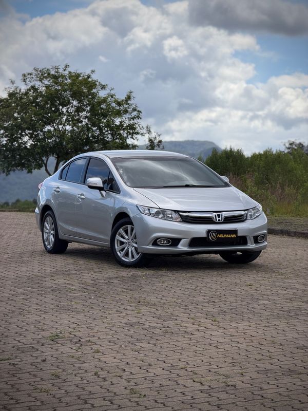 Honda CIVIC SEDAN LXR 8V 2014 NEUMANN VEÍCULOS ARROIO DO MEIO / Carros no Vale Honda CIVIC SEDAN LXR 8V 2014 NEUMANN VEÍCULOS ARROIO DO MEIO / Carros no Vale