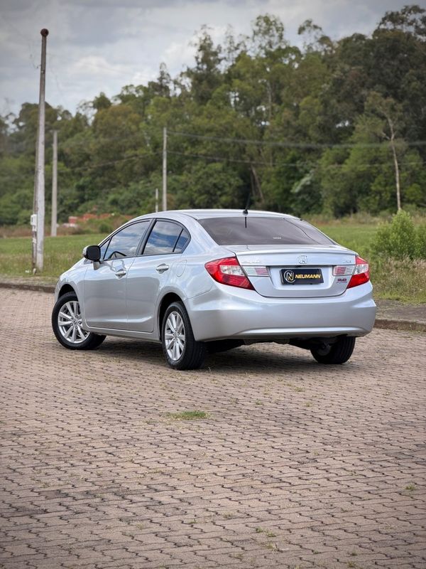 Honda CIVIC SEDAN LXR 8V 2014 NEUMANN VEÍCULOS ARROIO DO MEIO / Carros no Vale Honda CIVIC SEDAN LXR 8V 2014 NEUMANN VEÍCULOS ARROIO DO MEIO / Carros no Vale