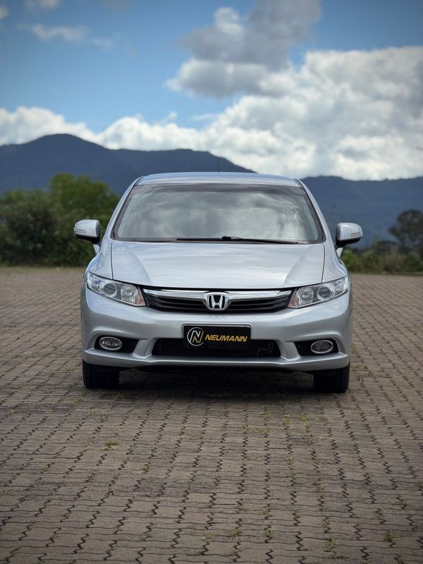 Honda CIVIC SEDAN LXR 8V 2014 NEUMANN VEÍCULOS ARROIO DO MEIO / Carros no Vale Honda CIVIC SEDAN LXR 8V 2014 NEUMANN VEÍCULOS ARROIO DO MEIO / Carros no Vale