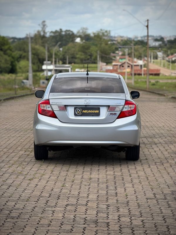 Honda CIVIC SEDAN LXR 8V 2014 NEUMANN VEÍCULOS ARROIO DO MEIO / Carros no Vale Honda CIVIC SEDAN LXR 8V 2014 NEUMANN VEÍCULOS ARROIO DO MEIO / Carros no Vale