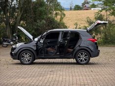 Hyundai CRETA 2.0 PRESTIGE 2017 NEUMANN VEÍCULOS ARROIO DO MEIO / Carros no Vale
