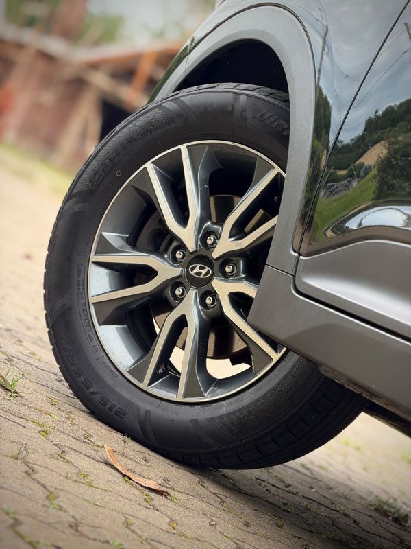 Hyundai CRETA 2.0 PRESTIGE 2017 NEUMANN VEÍCULOS ARROIO DO MEIO / Carros no Vale
